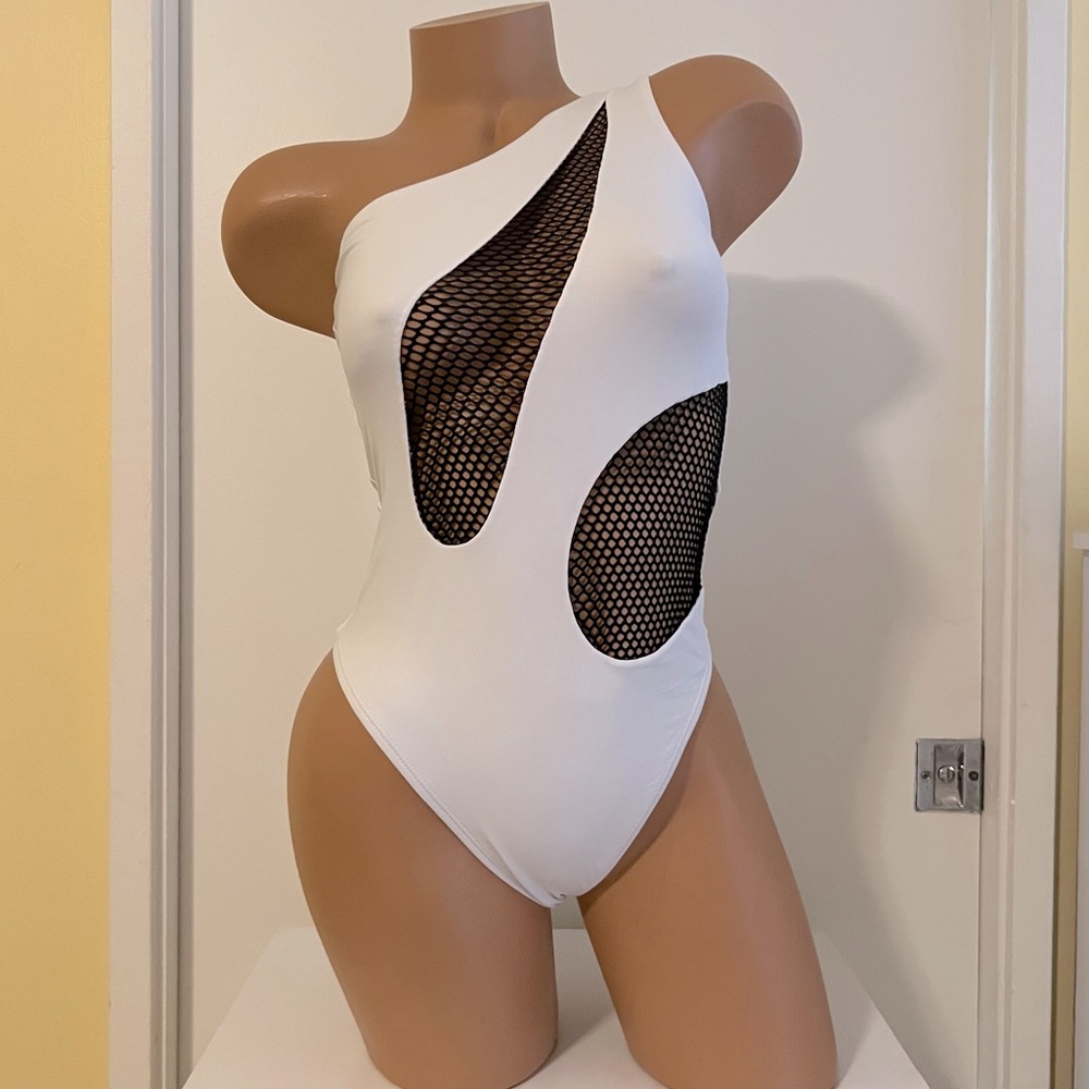 Mesh detail one piece